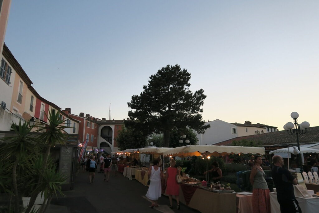 port grimaud mercati locali